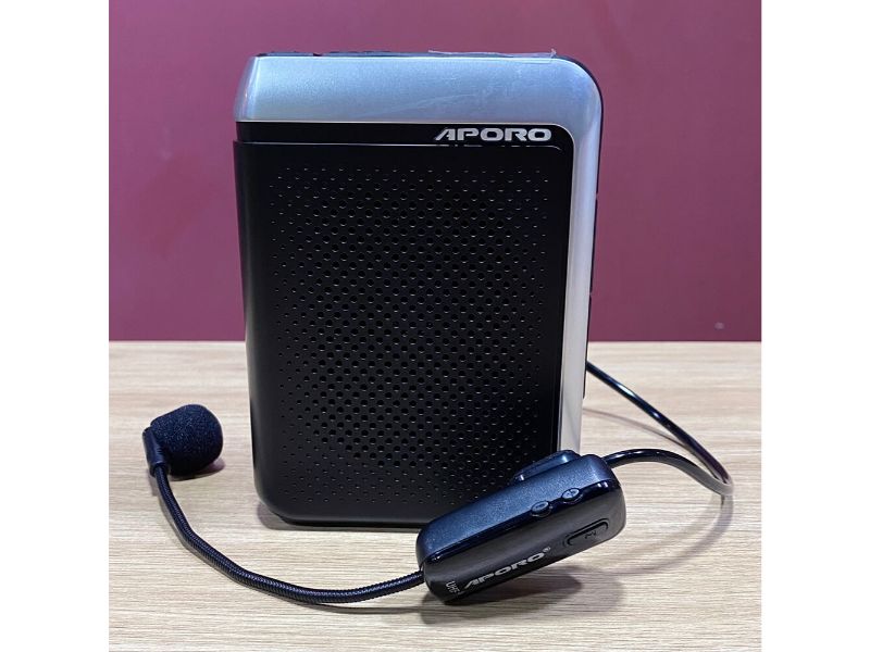 Máy trợ giảng Aporo T18 2.4G UHF nhỏ gọn, tiện lợi